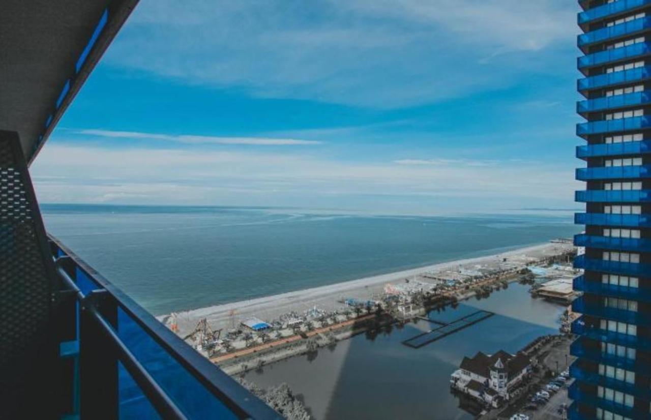 Elegance Sea View Aparthotel In Orbi City Батумі Екстер'єр фото