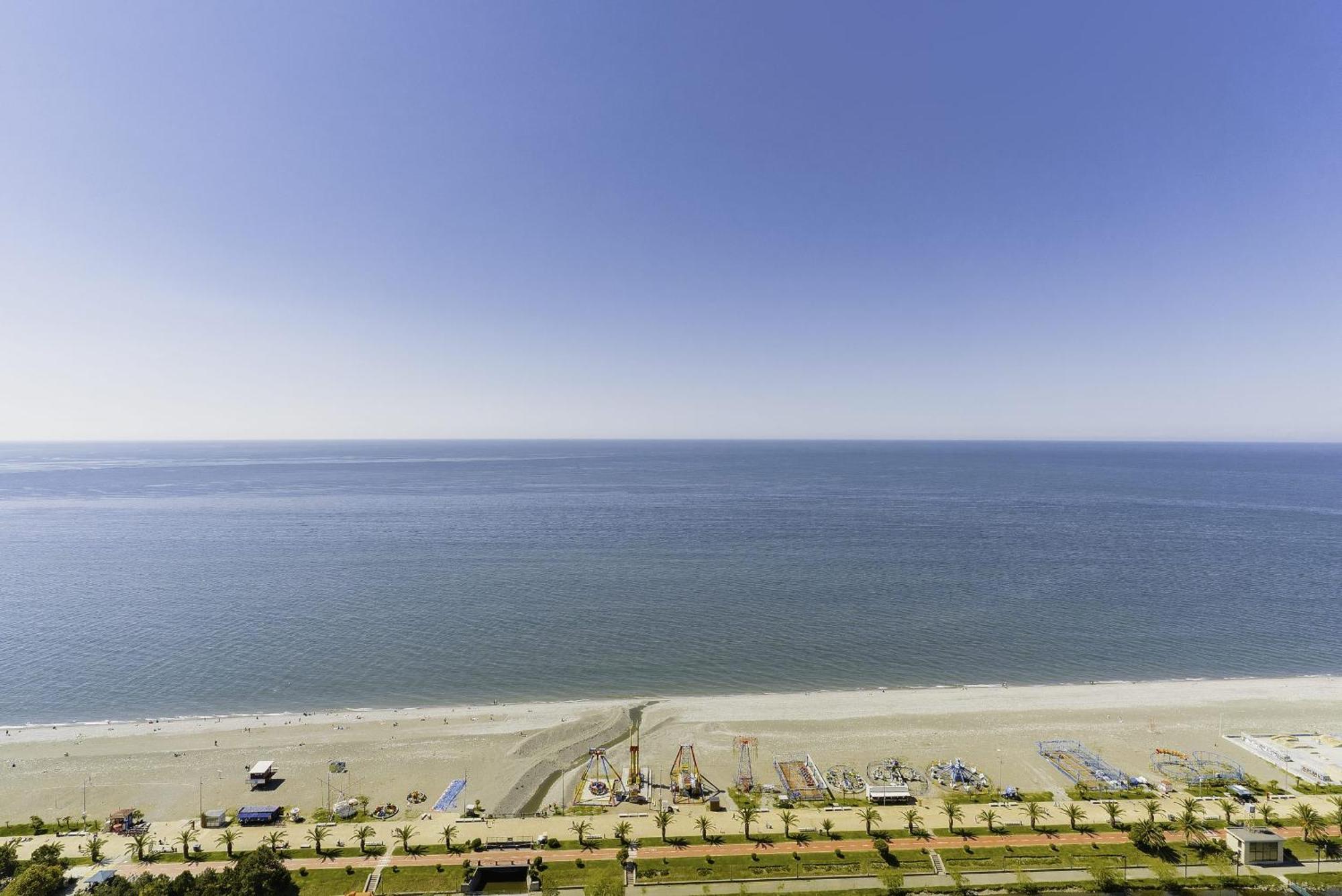 Elegance Sea View Aparthotel In Orbi City Батумі Екстер'єр фото