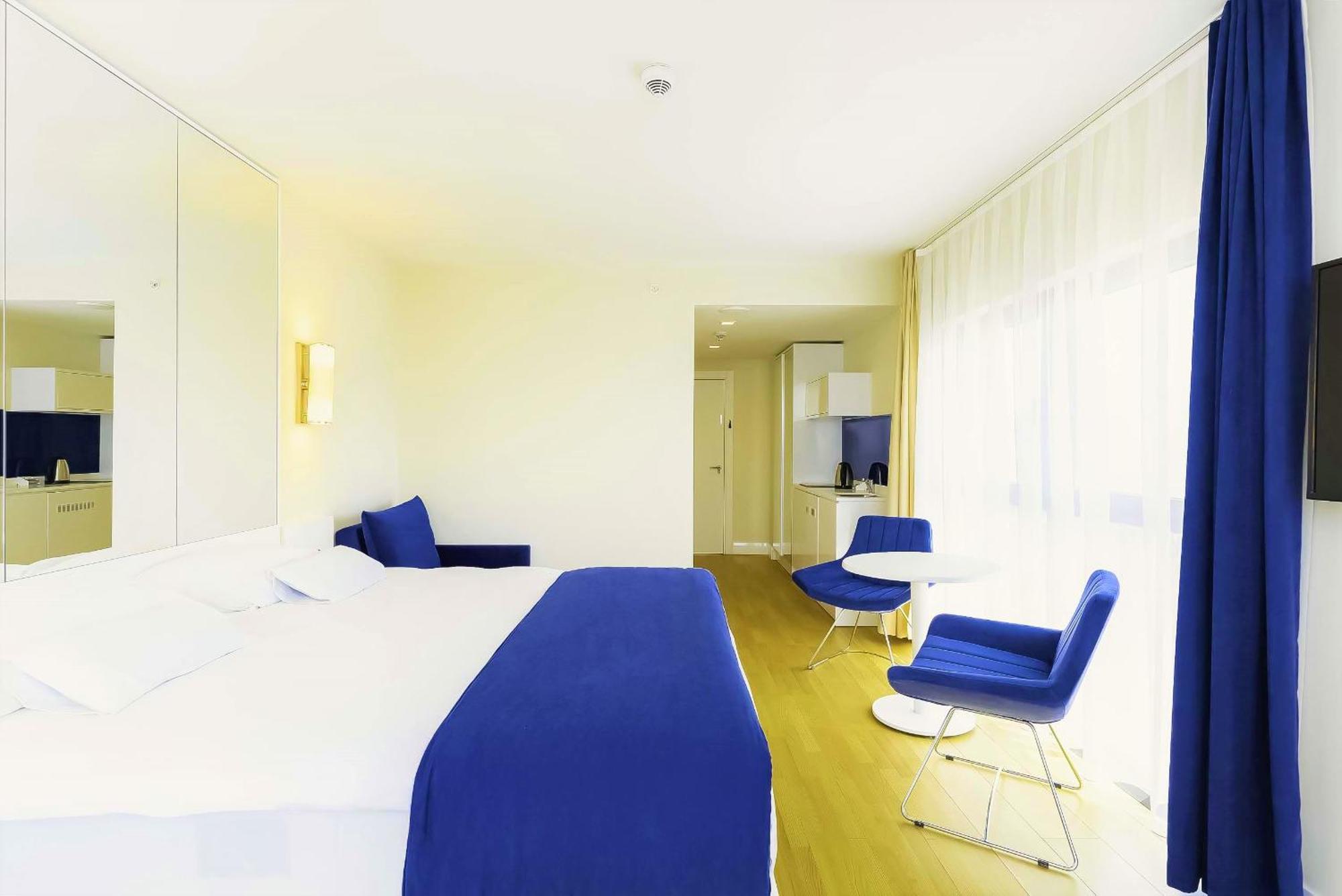 Elegance Sea View Aparthotel In Orbi City Батумі Екстер'єр фото